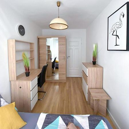 Bright Room №2 Grzybowska 9 Warsaw Exterior photo