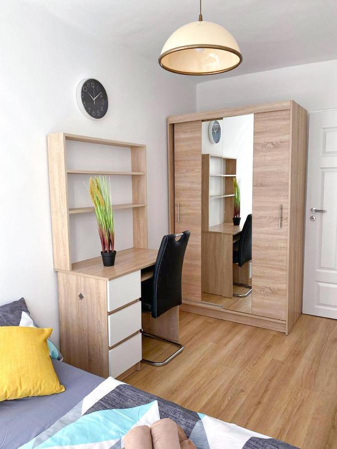 Bright Room №2 Grzybowska 9 Warsaw Exterior photo